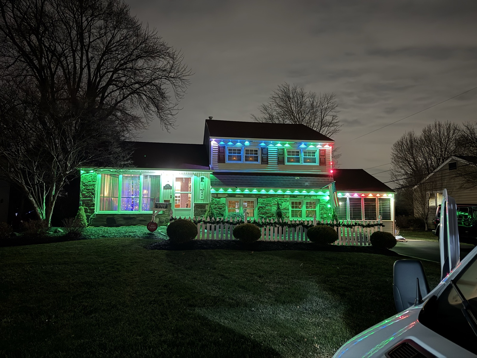 Outdoor landscape lighting